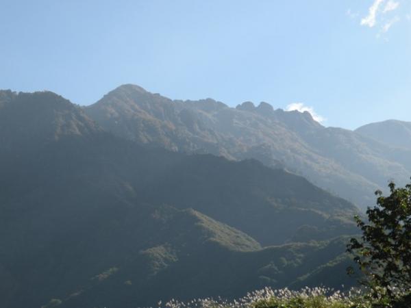 快晴の八海山。